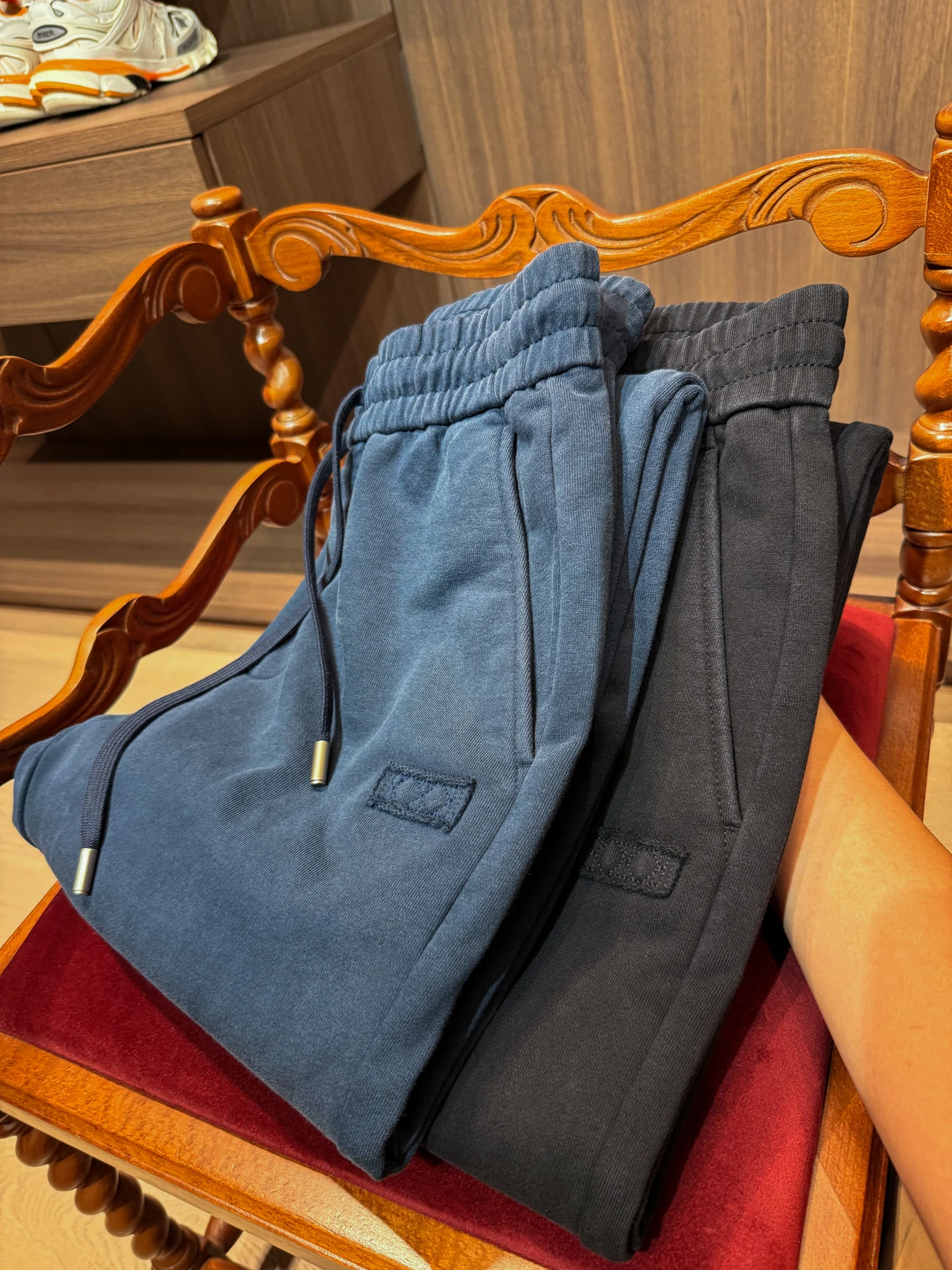 

BALMIE Men's Comfortable Cotton Straight Leg Casual Sports Pants Worn-In Effect Autumn Winter Soft Loose Fit Leisure Trousers