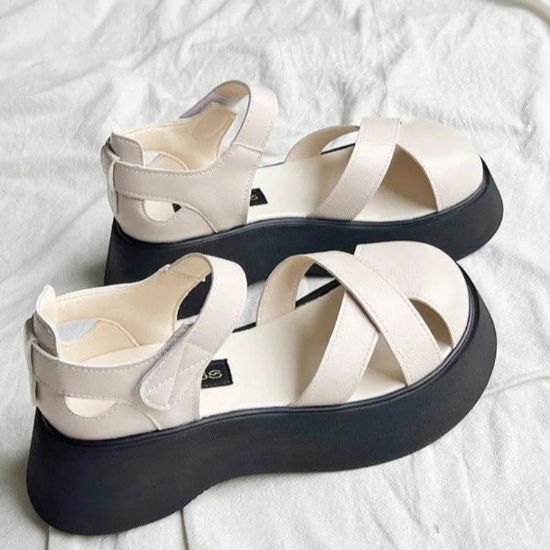 

2025 Spring/Summer Hot Seller New Style Baotou Versatile No Leakage Toe Thick Bottom Retro Matching Skirt Roman Shoes