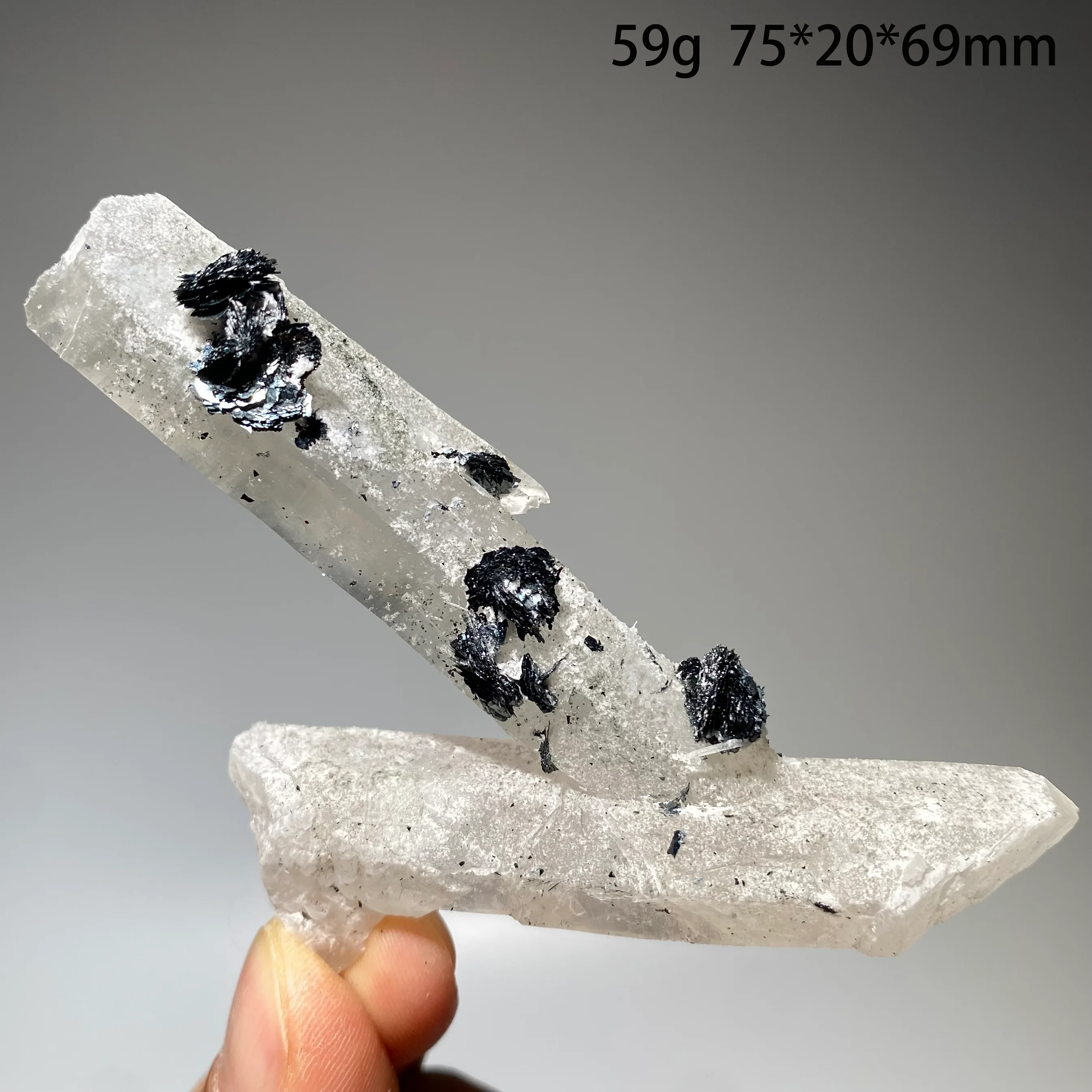 Natural Mirror Iron Ore Specimen Transparent Original Stone for Teaching Meditation Home Decoration Gift