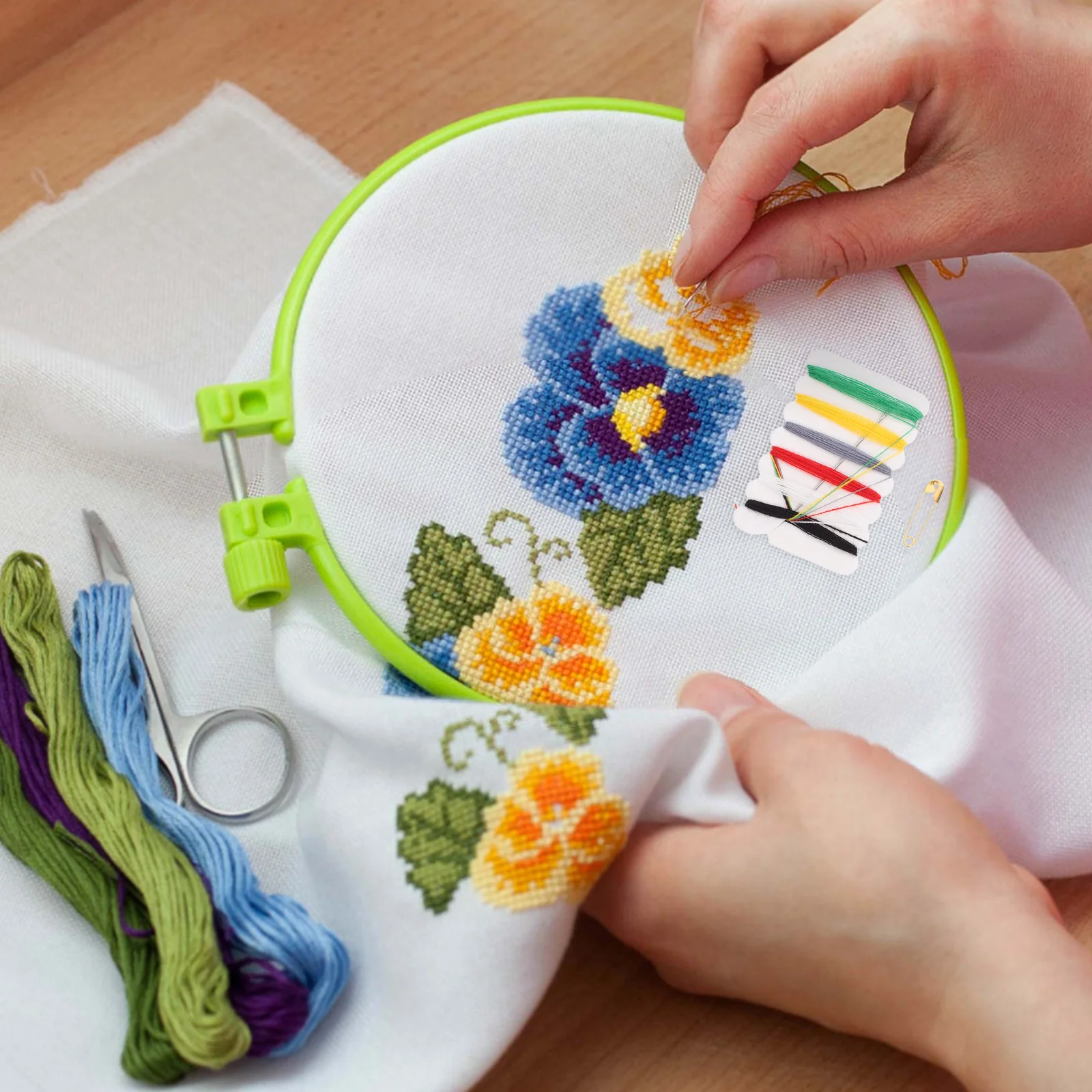 

100Packs Sewing Kit Portable Thread Needle Pins Buttons Mini DIY Travel Home Supplies Sewing Thread Kit Hotel Supplies