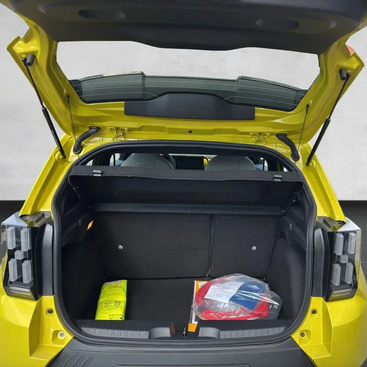 

Rear Tailgate Auto Struts With Spring For Fiat Grande Panda 2025-present Hatchback Trunk Boot Lift Support Shock Absorber Damper