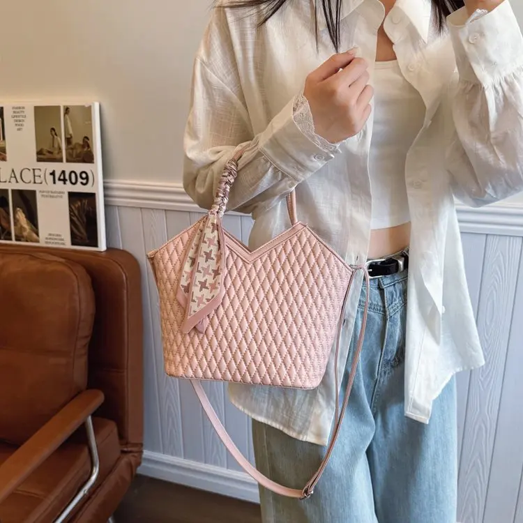 

Luxury Famous Designer Popular Classic Elegant Diaper Bags For Women Leather Large Capacity Shoulder Tote Bag