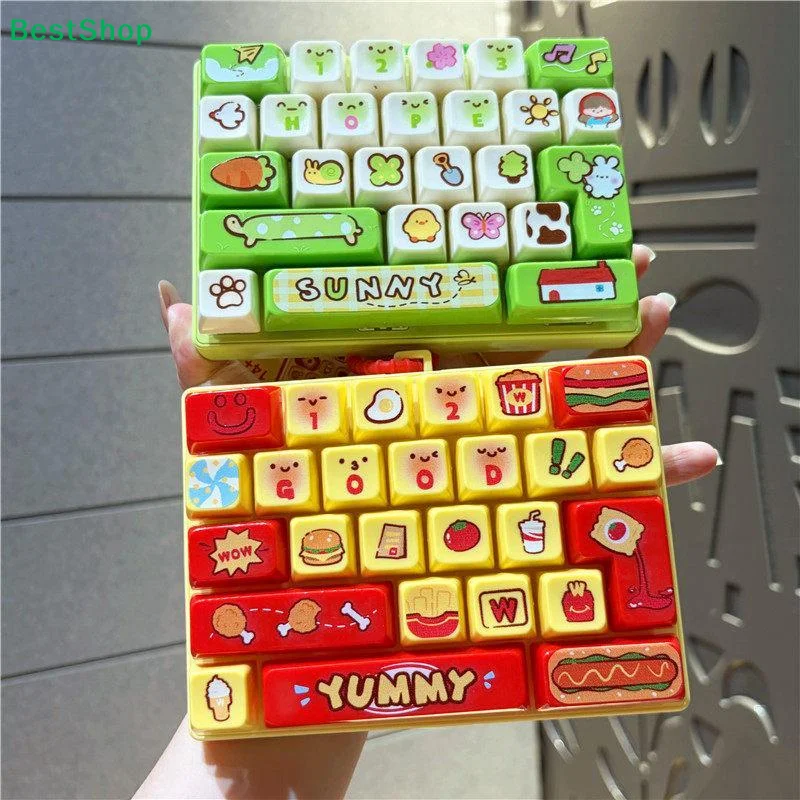 〔R〕26-key stress-relieving keyboard toy keychain cute and creative student and children's birthday gift small pendant accessory