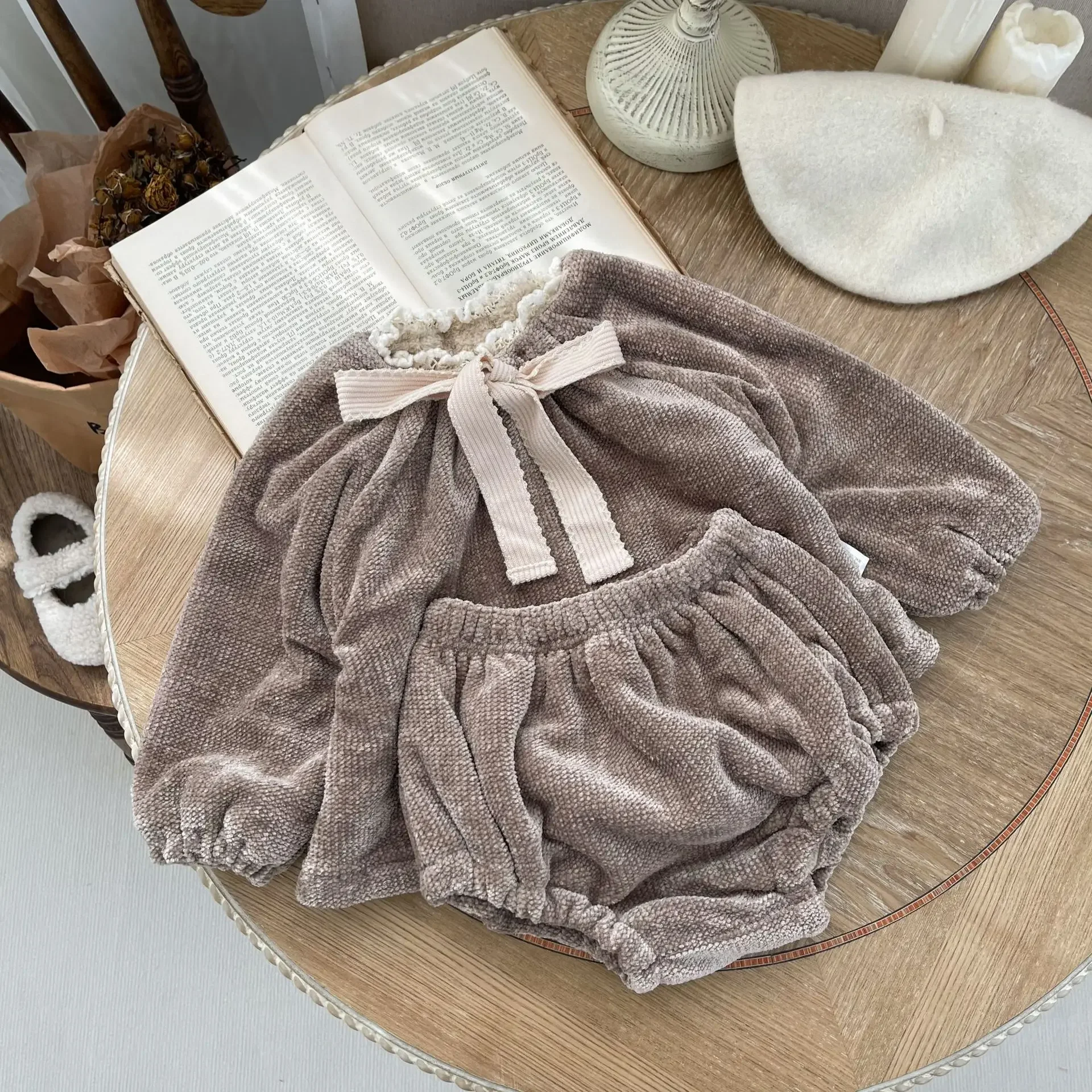 Double Side Plush Baby's Sets Baby Girls Clothes Set Winter Double Layered Plush Toddler Pullover Set Bow Set Top Pants 2Pcs