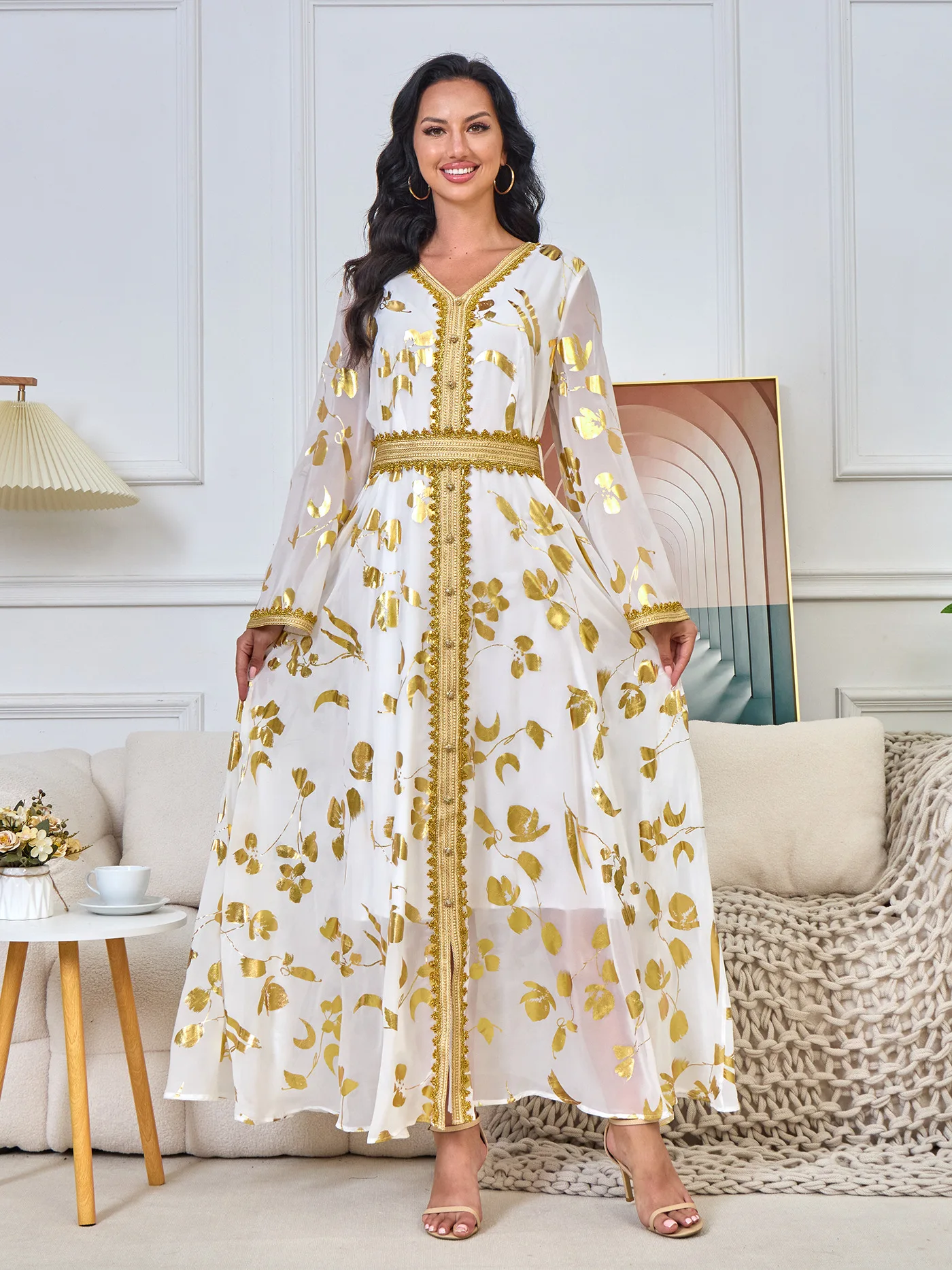 

Dubai Abaya V-neck White Dress for Women Long-sleeved Dress with Gold Stamping Islamic Clothing Turkey Muslim Dress Women Kaftan