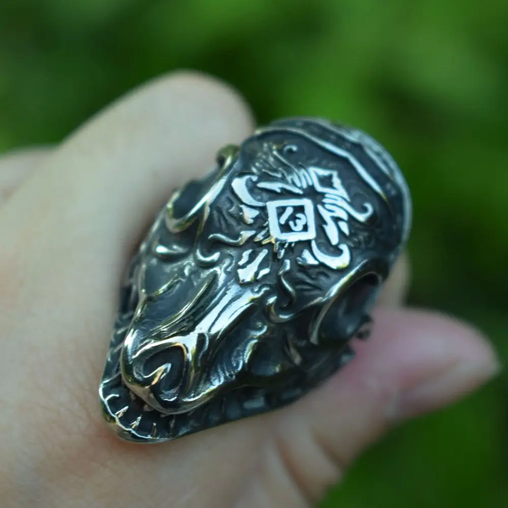 MORIOR INVICTUS Anillo de calavera Anillos para hombre Joyería de fe oxidada