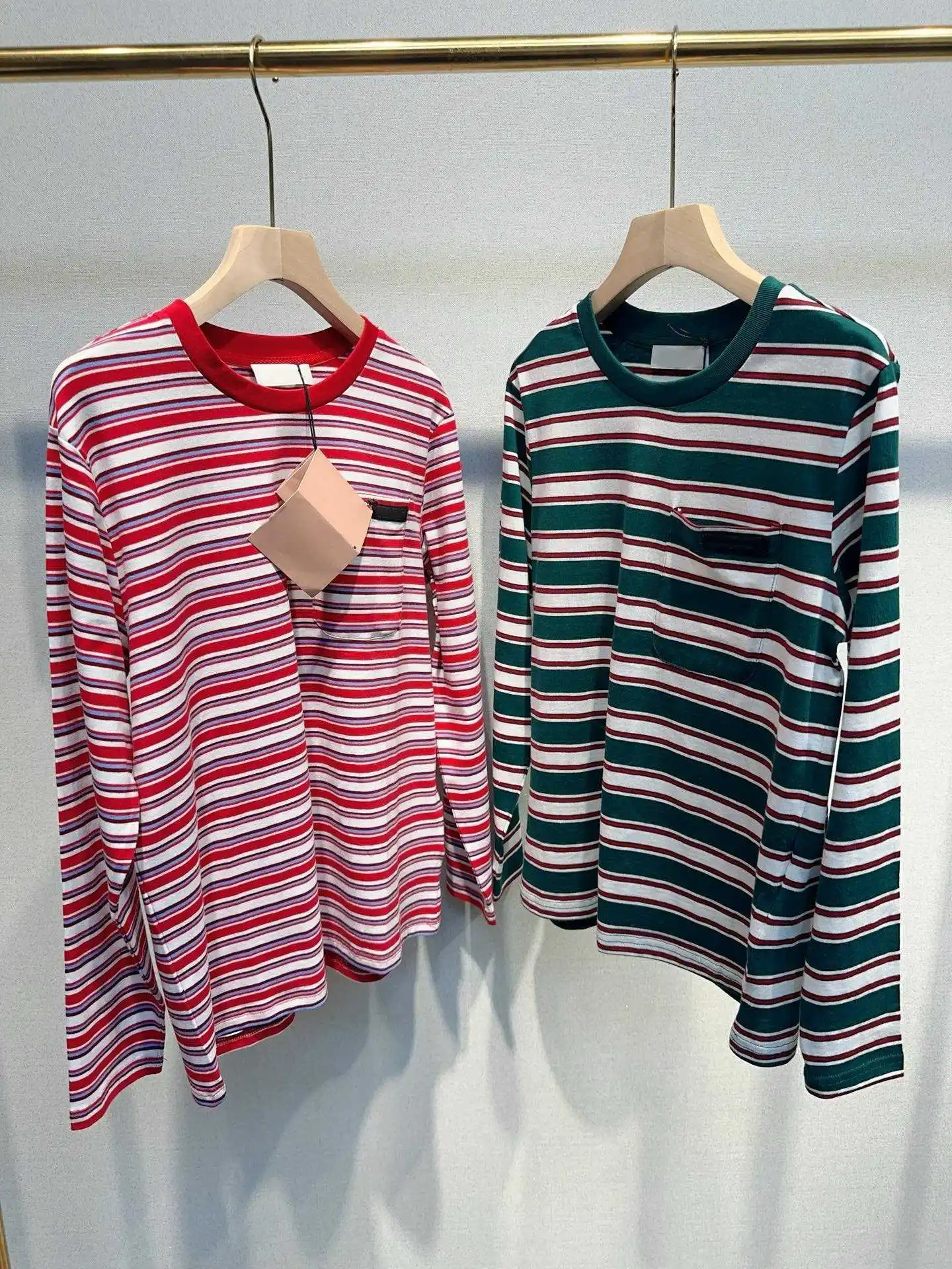 Stripe contrasting patchwork pocket long sleeved round neck T-shirt base shirt