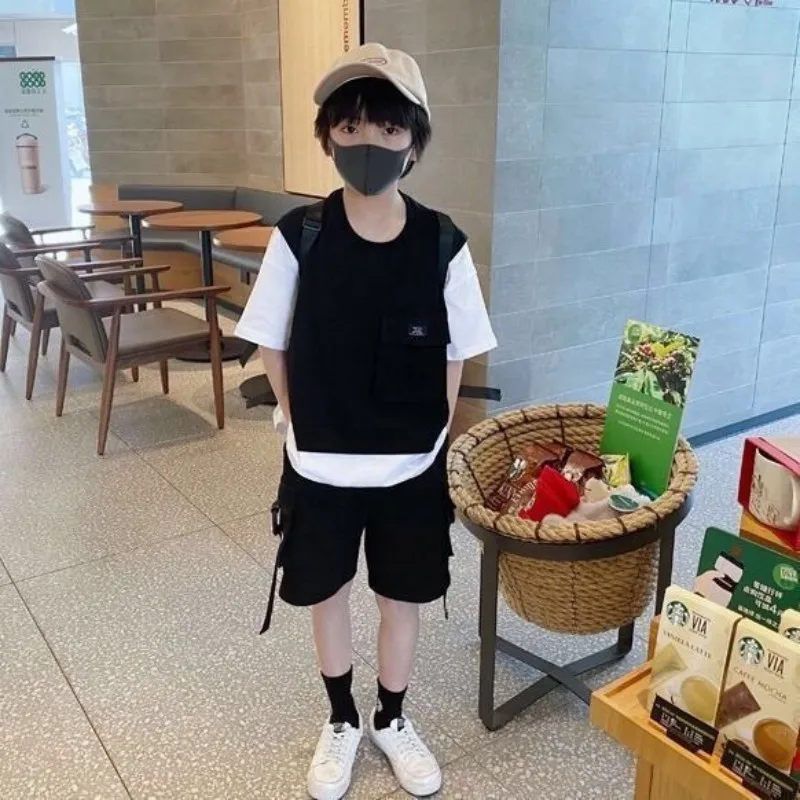 

Boys' summer outfit new big children's vacation two-piece short sleeved T-shirt+shorts 2-piece set Kids Clothing Set