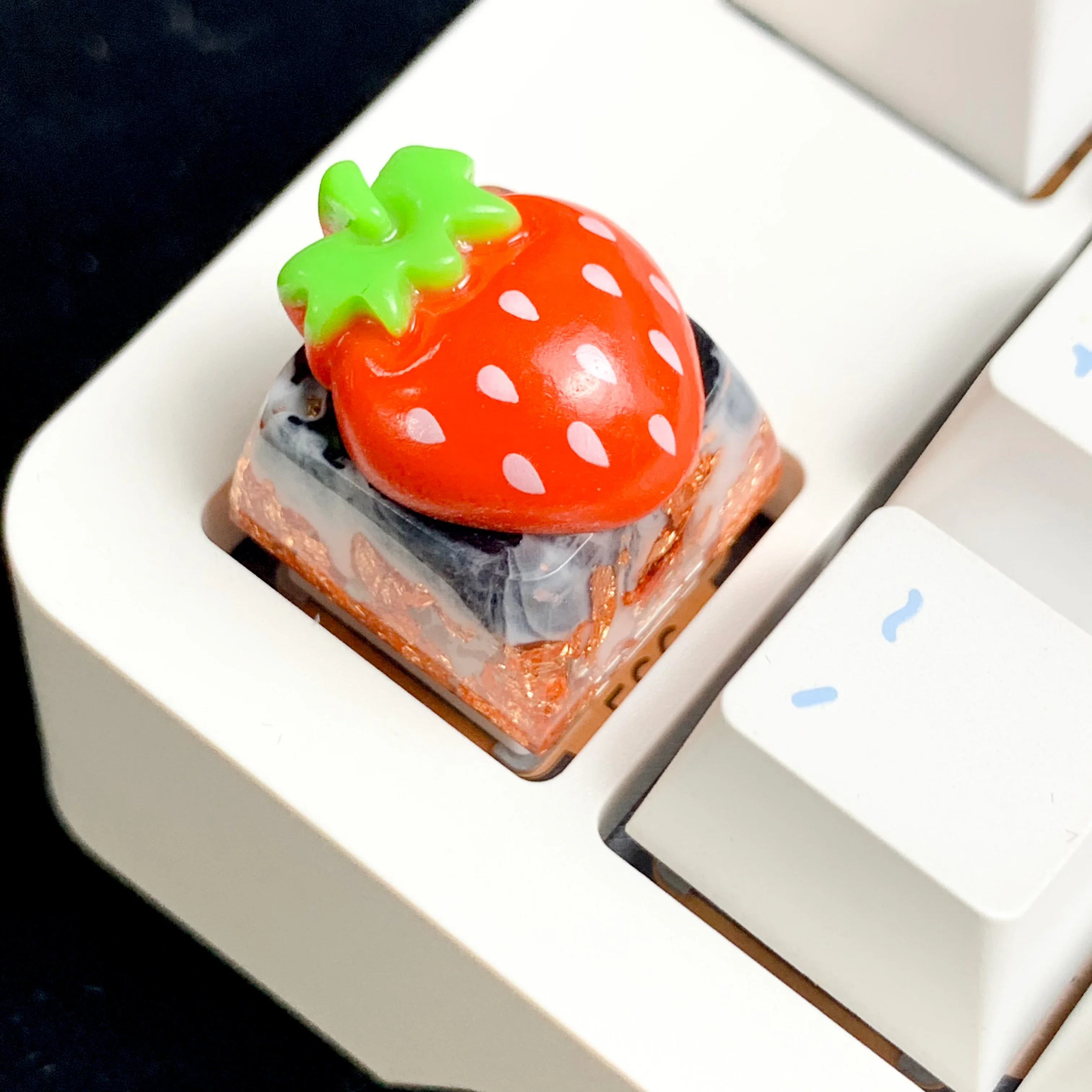 Resin personalized keycaps handmade DIY customized light transmission