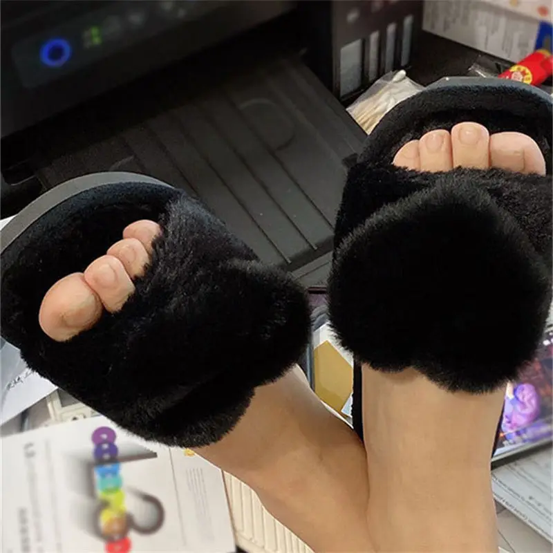 crriflz Women's Plush Heart Slippers Warm Indoor Cotton House Shoes - Image 2