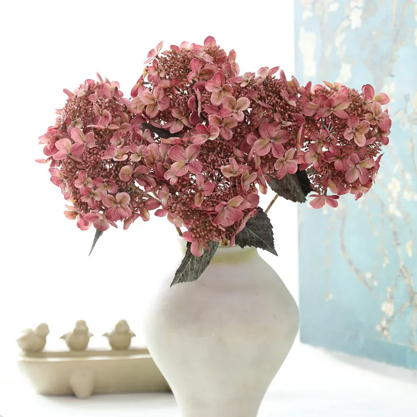 4 Stück Café-Deko Künstliche Hortensien Seidenblumen Bürodekoration Simulation mit Früchten Hortensienzweig Weiße Blume – Detail 1