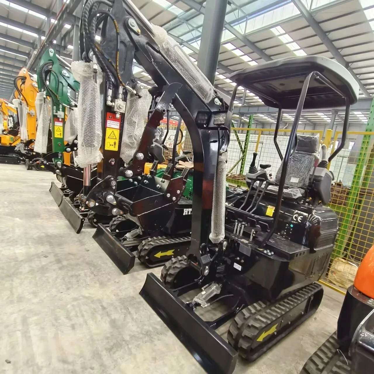 

YG Customized CHINA HT20 Mini Excavator 2tons Hydraulic Crawler Machine Cheap Price 2000kg Digger Mini Excavators