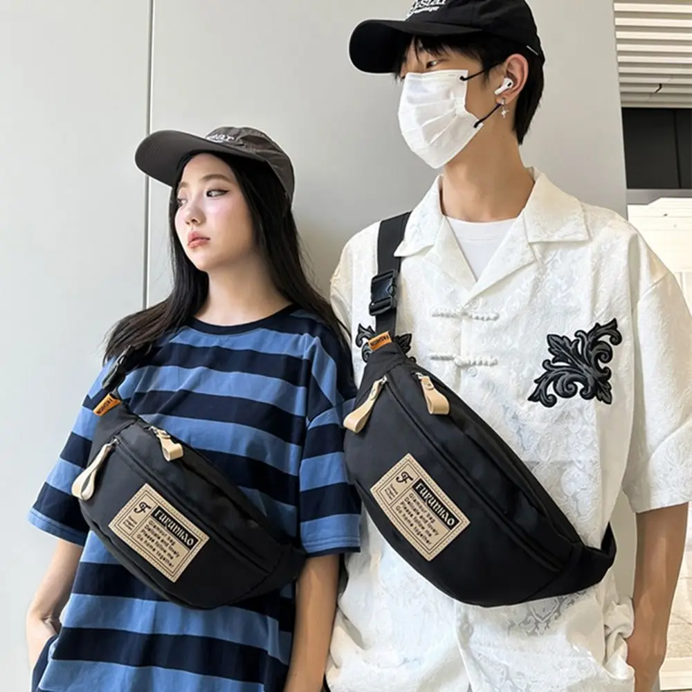 Tas selempang Harajuku Jepang untuk pria, tas dada kapasitas besar serbaguna dengan ritsleting warna polos, tas selempang kasual sederhana untuk pria