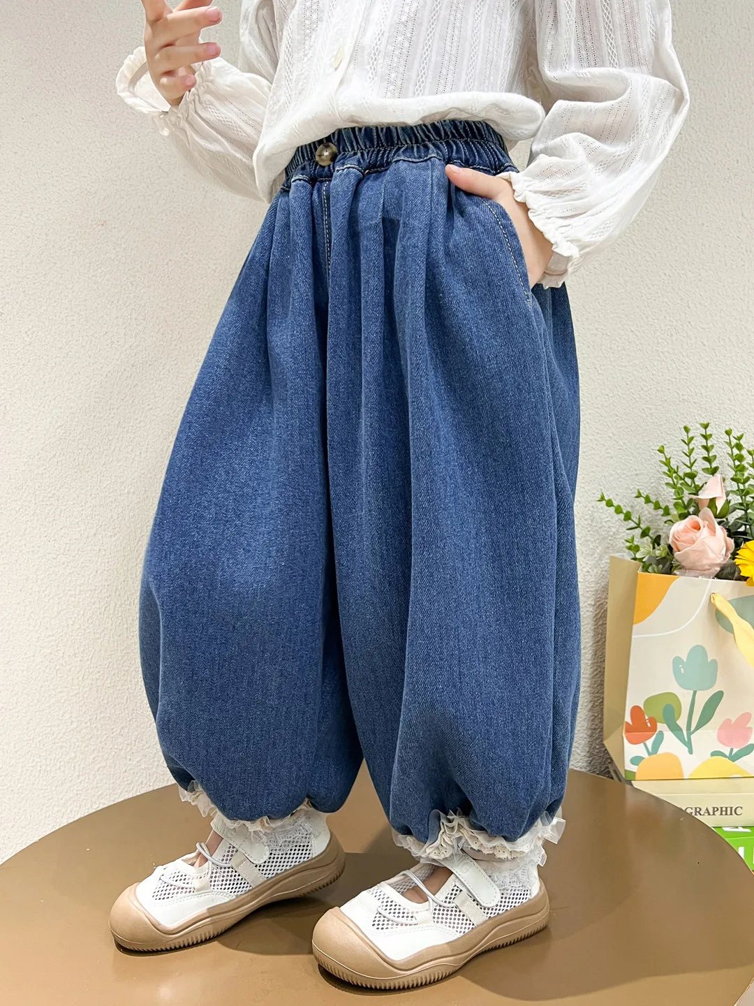 Girls' jeans Spring and Autumn 2026 new style children's  tied lantern pants Spring fashion girls' fashionable summer pants