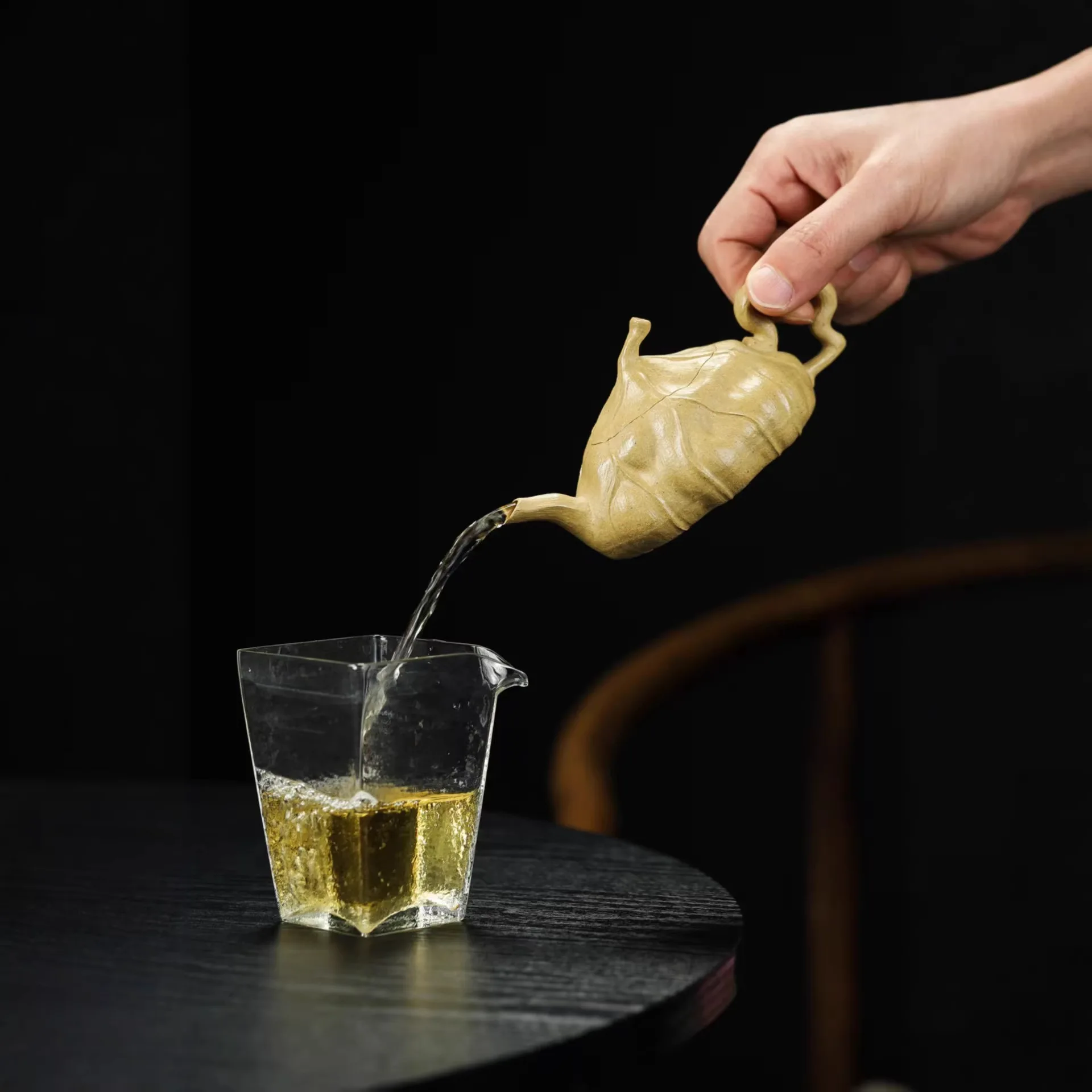 High Quality Real Yixing Jasaho Zisha Clay Teapot Leaf Pot Set Ceremony Ore Segment Mud Creative Crafts Ware