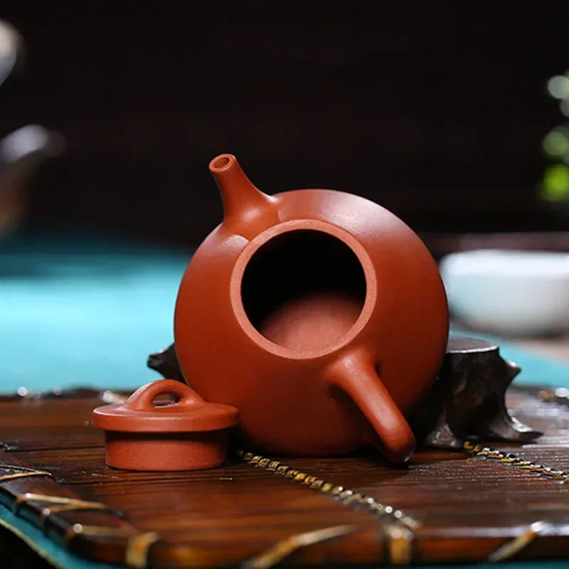 110ml Classic Yixing Purple Clay Teapots Raw Ore Section Mud Stone Scoop Tea Pot Home Zisha Filter Kettle Chinese Tea Set Gifts