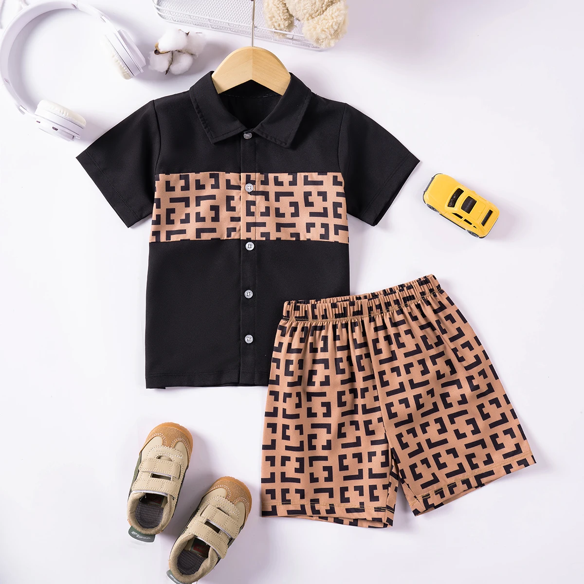 Toddler Boys Fashion Set Classic Pattern Printed Summer Short Sleeves+Full Print Shorts 2-piece Set for Daily or Party Wear