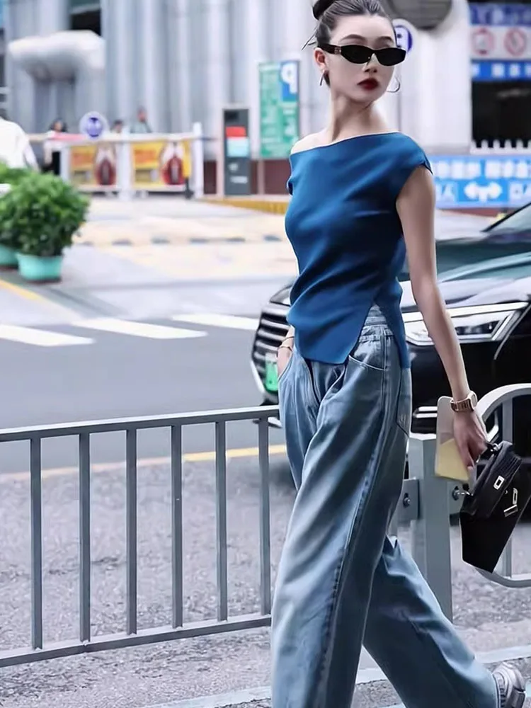 패셔너블한 어깨 노출형 아이스 실크 베이스 슬랜트 칼라 얇은 디자인 한국 스타일 출퇴근용 단색 탑