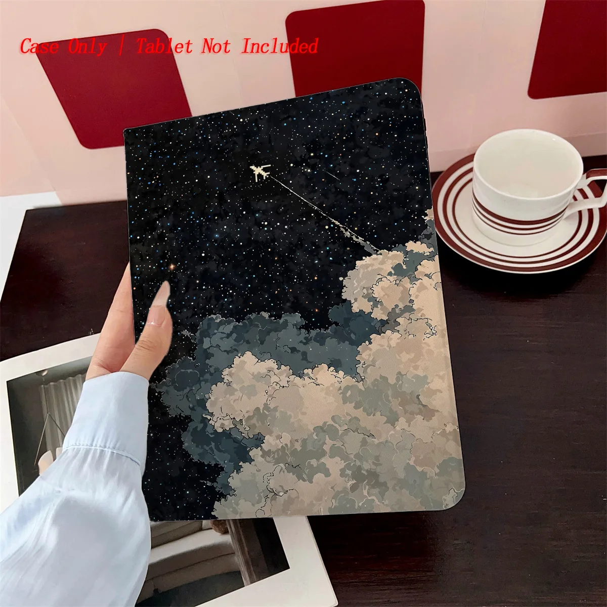 

Чехол для iPad Dreamy Black Brilliant Starry Sky & White Clouds для Apple iPad Pro 11/12,9 Air 3/4/5 Mini 5/6 8/9/10-го поколения