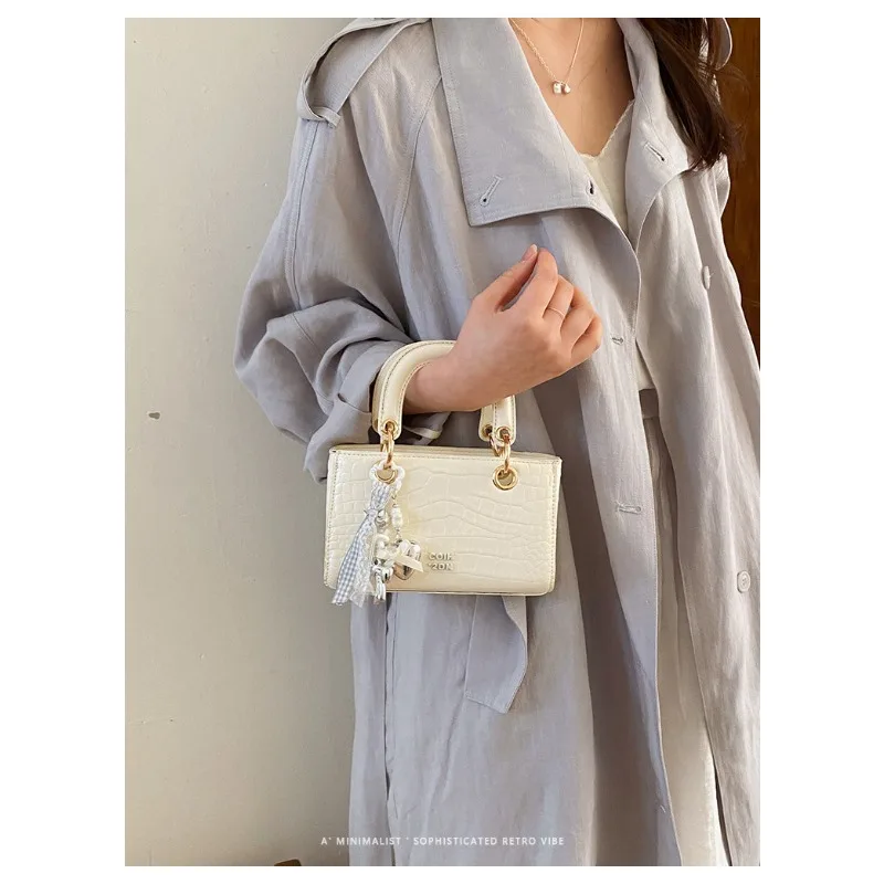 

2026 New High Quality Crocodile Pattern Women's Handbag Versatile Fashion Single Shoulder Crossbody Bag