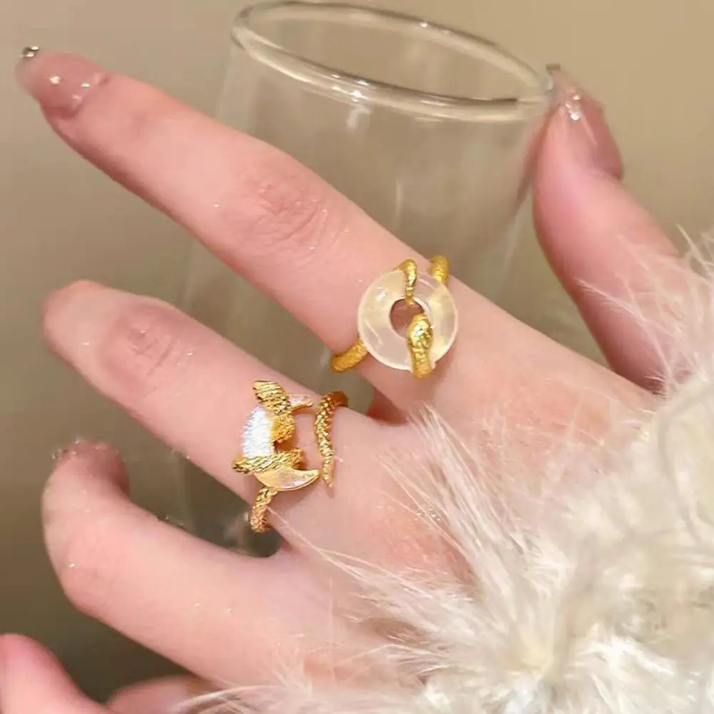 Retro Ring Snake Wrapped Adjustable Ring Moon Decor Golden Alloy Jewelry Retro Style Finger Accessory Unique New Year for Women