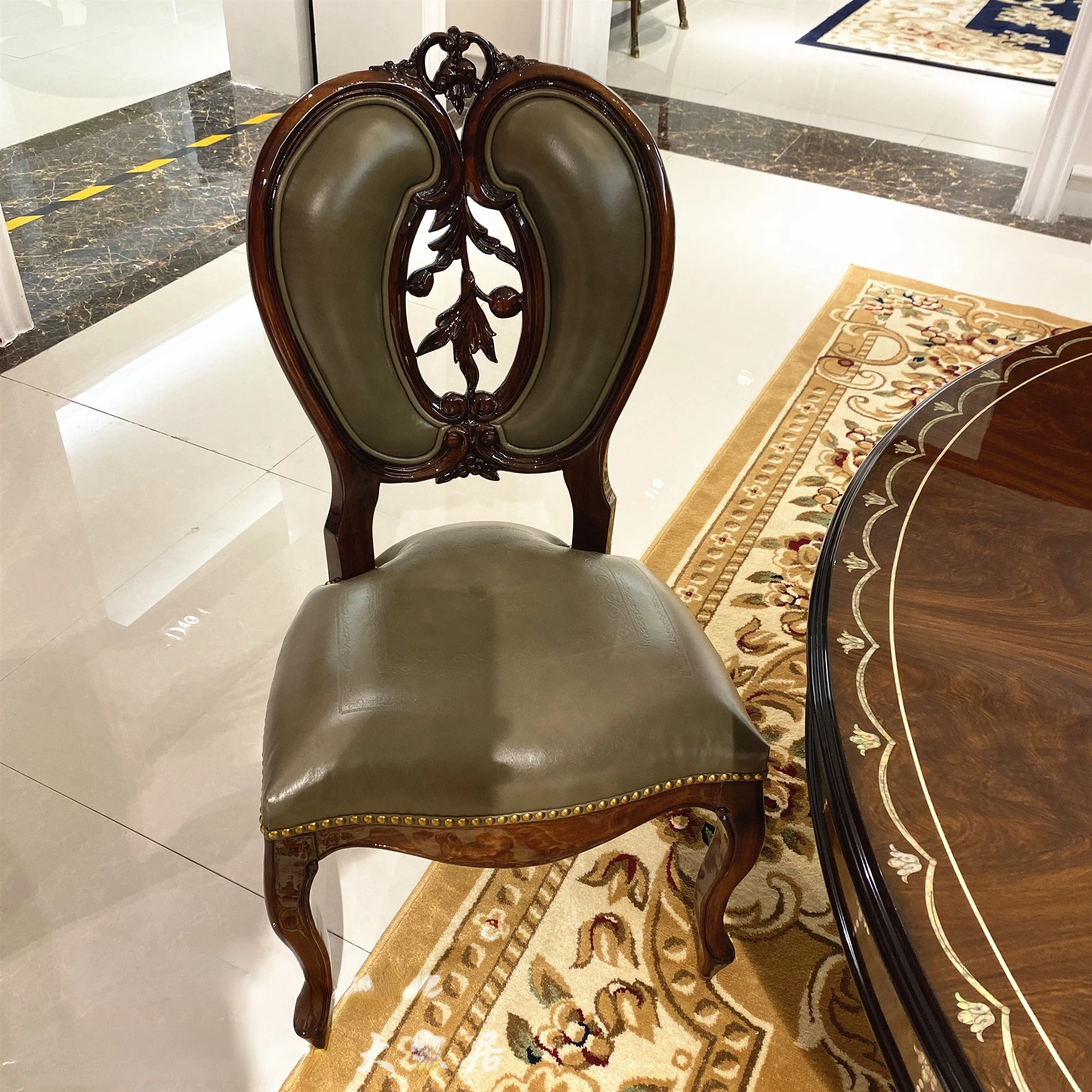 

European Solid Wood Dining Chair Villa English Classical Shell Chair Top Layer Cowhide Chair Grand House Negotiation Chair