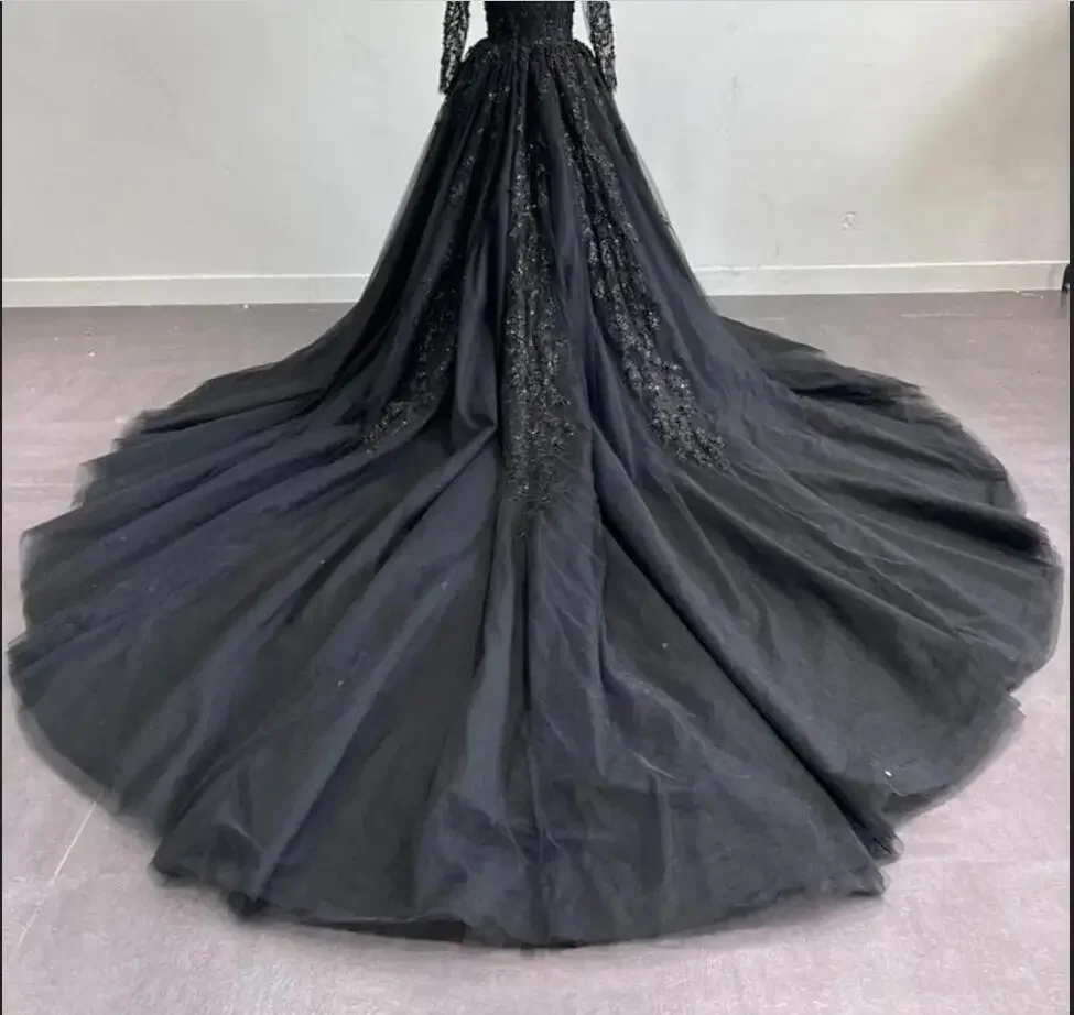 Saia nupcial destacável Overskirt, impressionante marfim e preto vermelho, acessório do casamento, tamanho personalizado