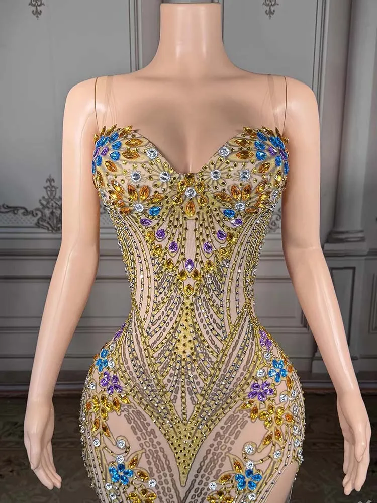 Robe sexy en maille à bretelles enveloppées sur la poitrine, couleur de haute qualité, estampage à chaud, nouvelle mode, vêtements personnalisés pour femmes, 2025