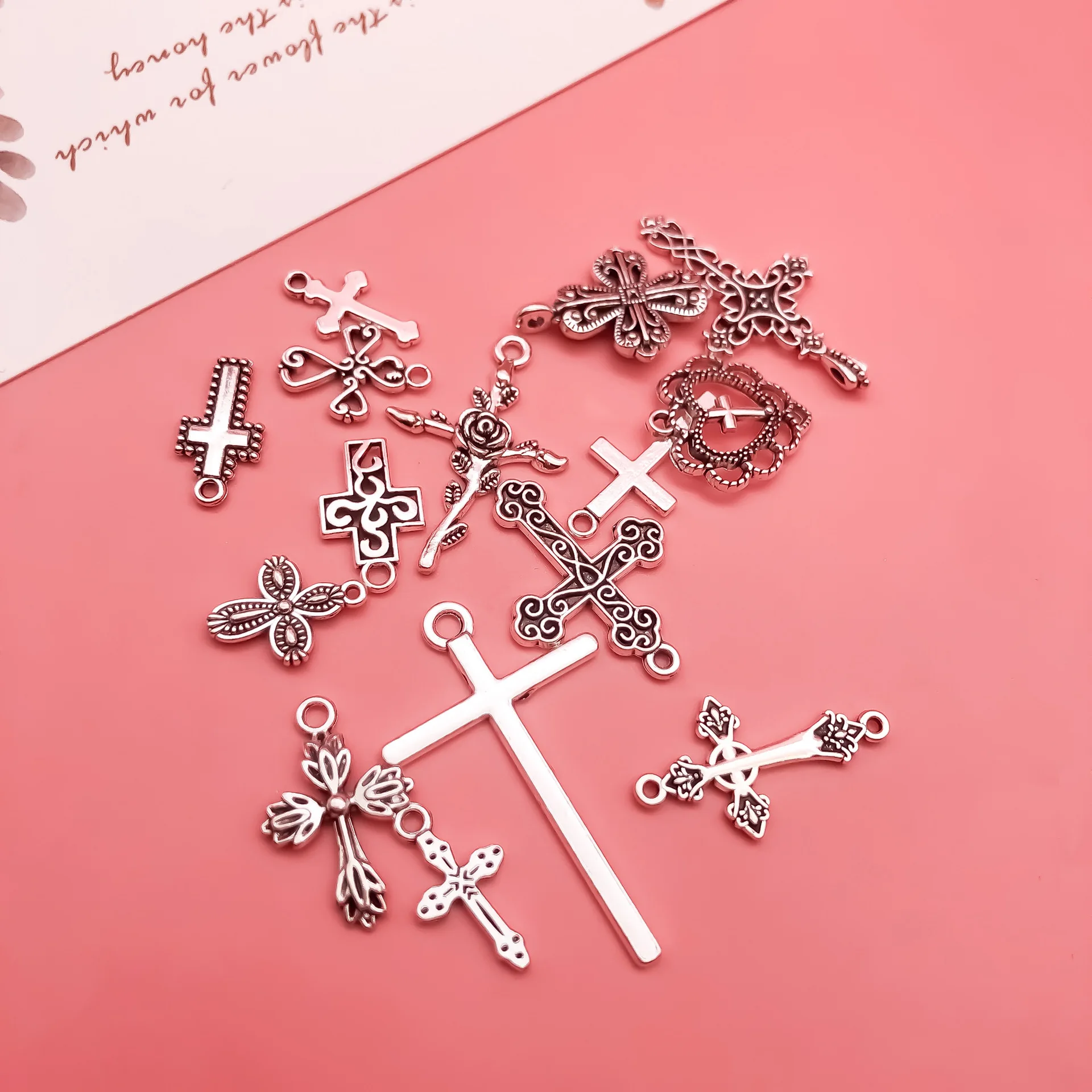 Mixed 15pcs Vintage Cross Charm Zinc Alloy Crosses Pendant Religious Faith Charms for Earrings Necklace Jewelry Findings Making