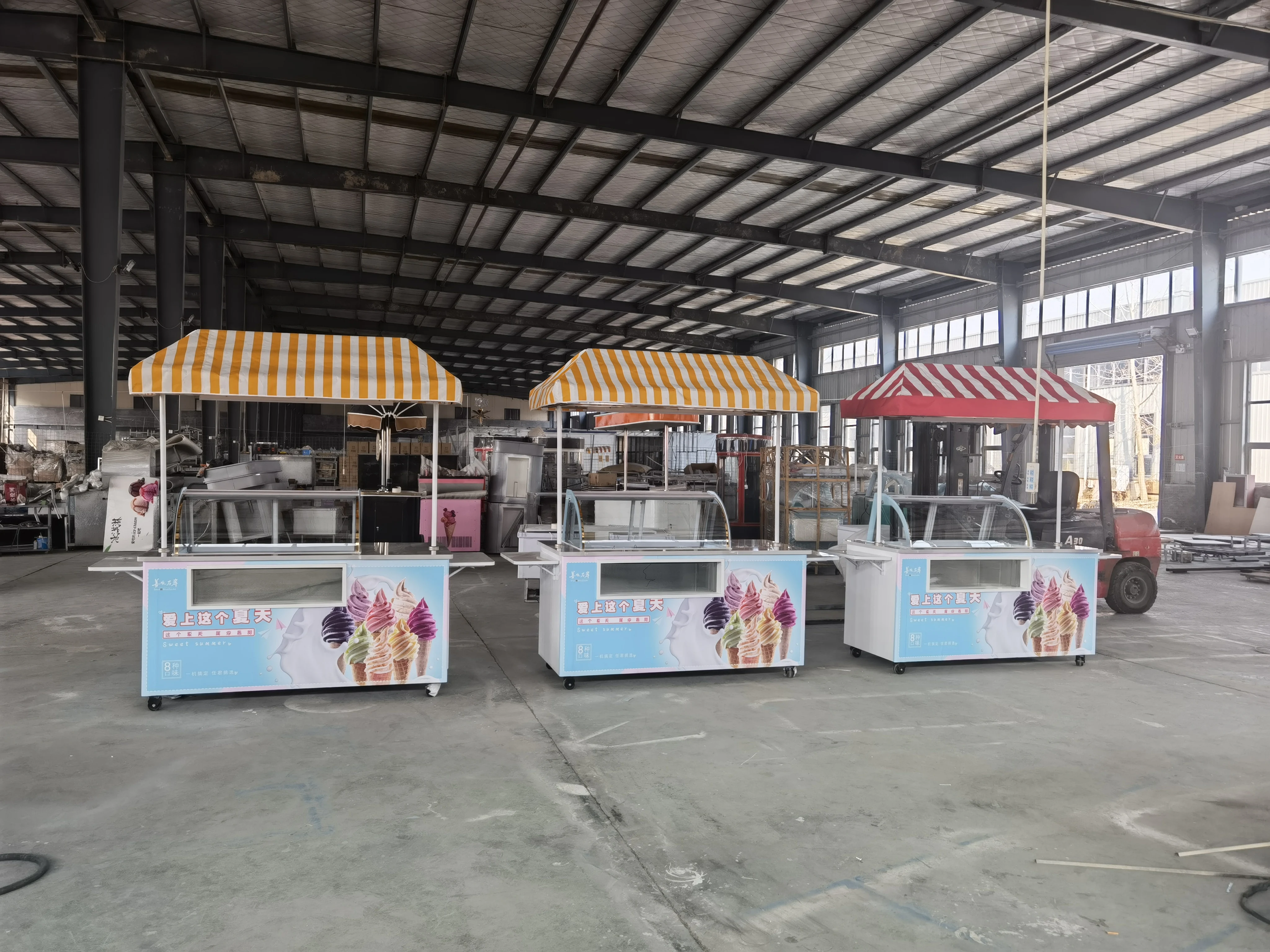 مخصص الآيس كريم دفع عربة جيلاتو عرض الفريزر عربة الغذاء المتنقلة مع الثلاجة عرض كشك بيع المشروبات الباردة