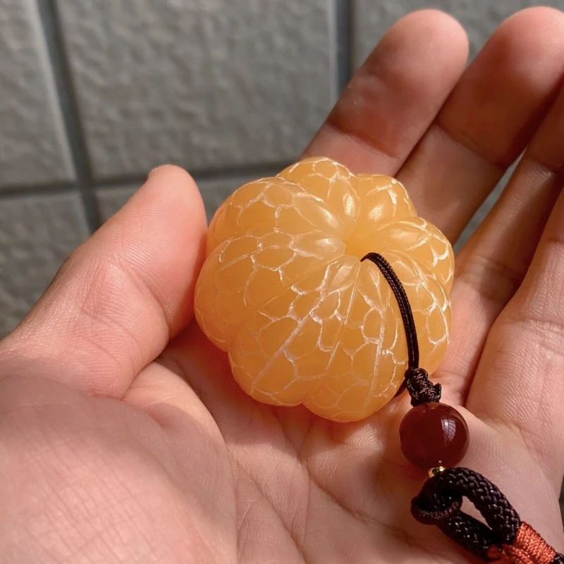 

Shoushan stone orange play hand piece tea pet ornament handicraft