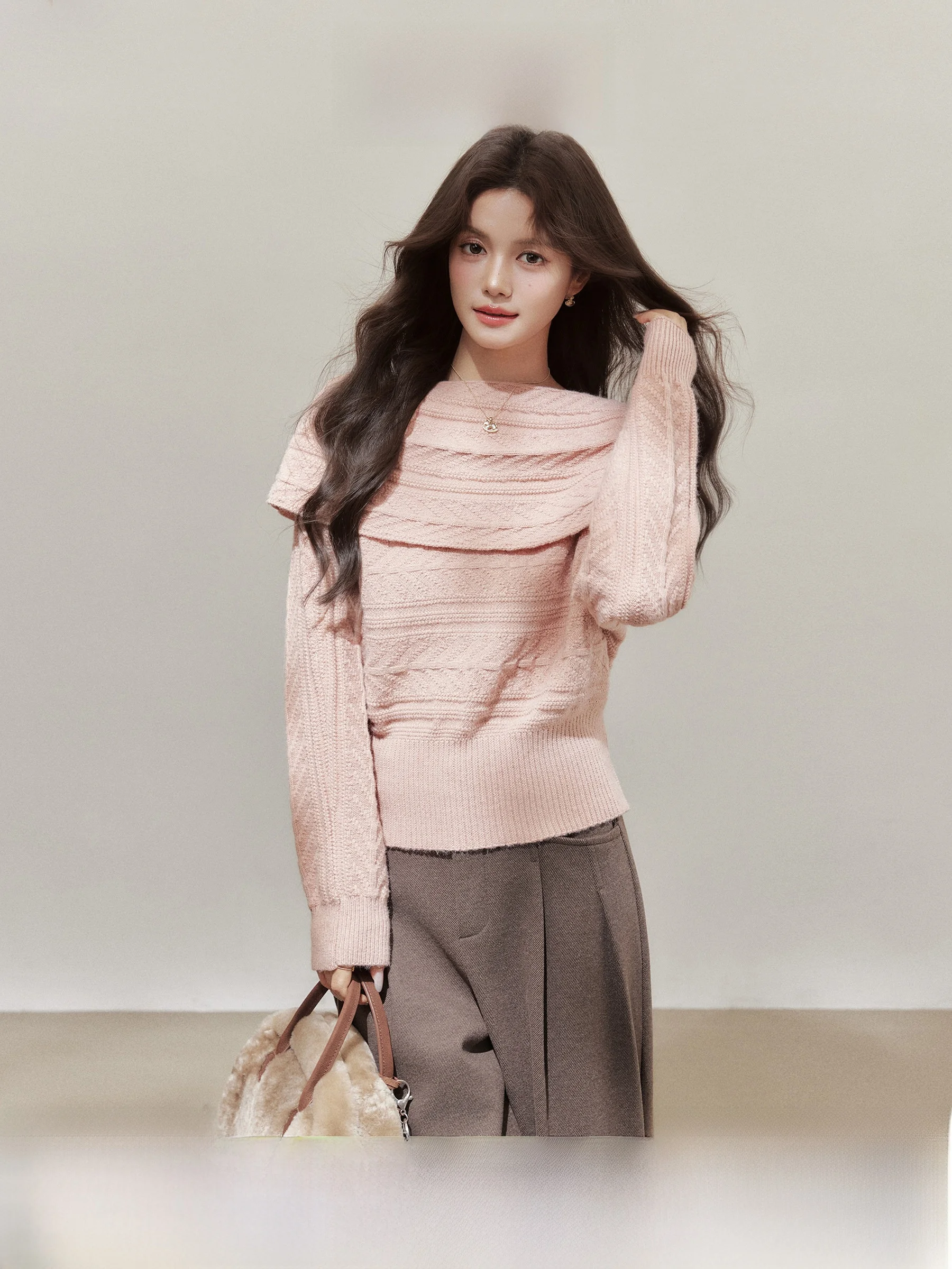 

Ele Pink Knitted Sweater with Twist Design One oulder Sle for Women Loose Fit ort Sve Autumn Winter Faion