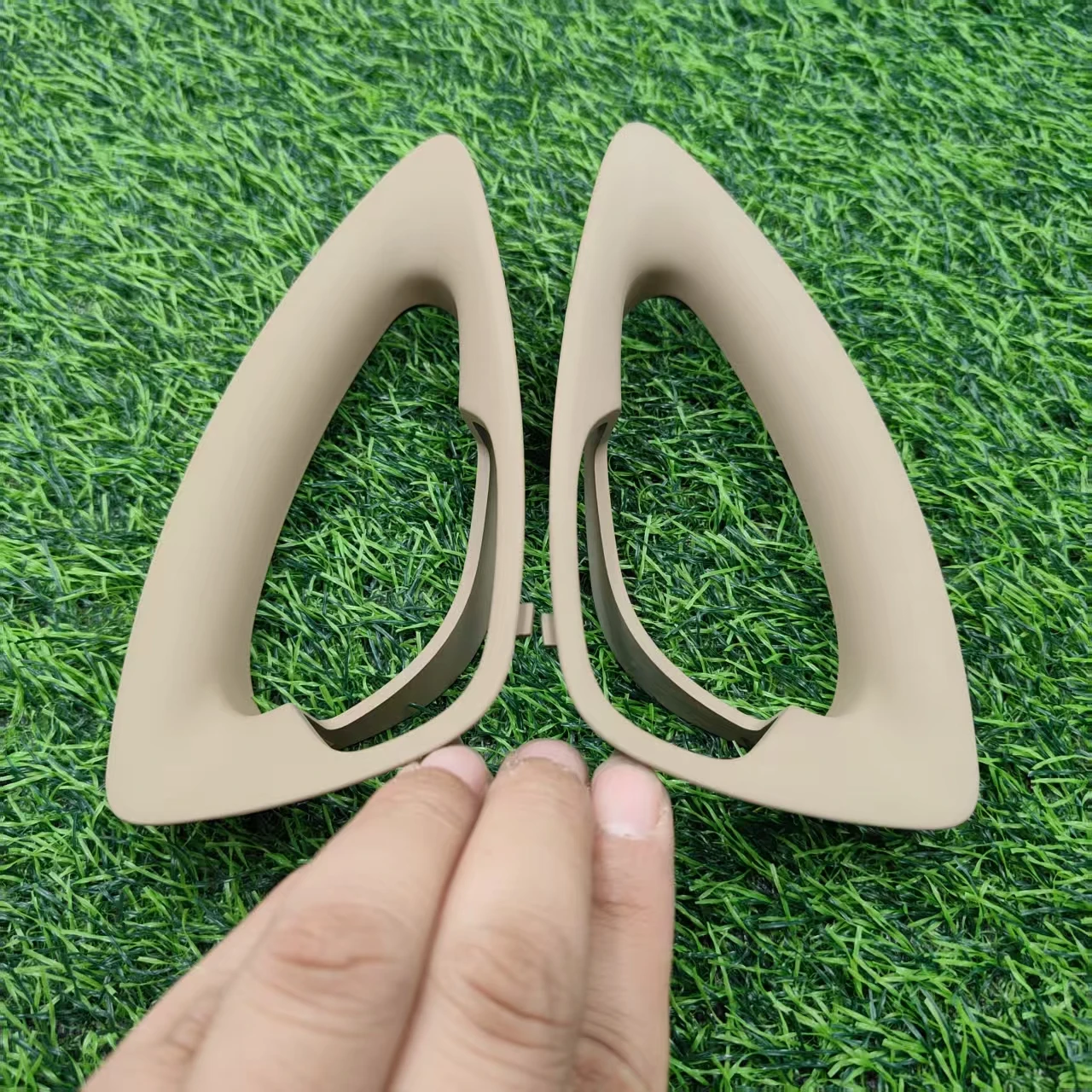 For Sonata YF steering wheel key frame decorative cover plastic frame original accessories OEM 56171-3S200 56172-3S200