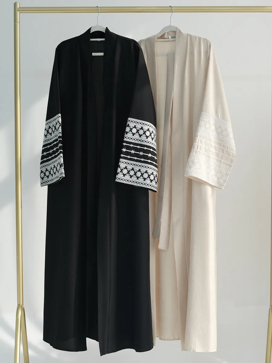 

Fashion Kaftan Kimono Cardigan Embroidery Muslim Ramadan Robe Femme Tassel Dubai Abaya Women Muslim Dress Modest Islam Clothing