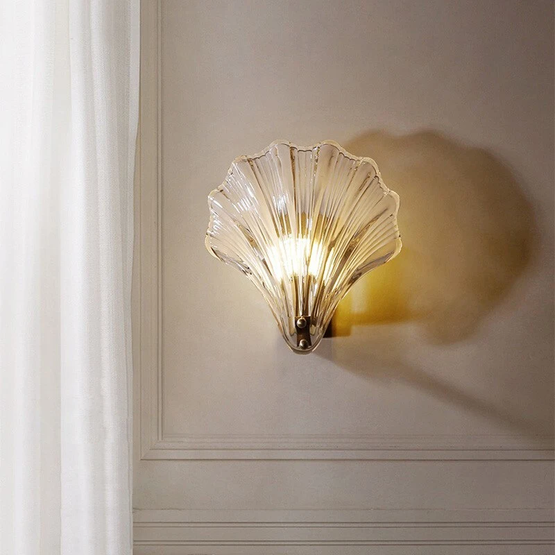 Modern luxury brass wall lamp Nordic shell shape light clear glass wall light fixture bedside restaurant stairs aisle sconces