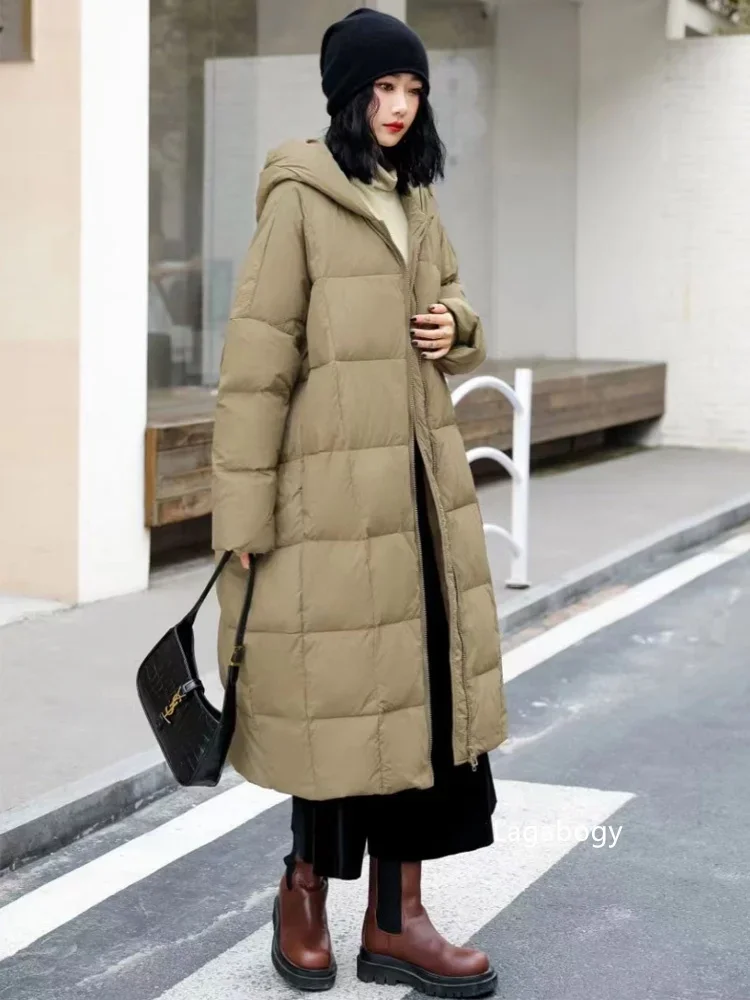 Lagabogy 2024 New Winter Women Oversize Puffer Coat 90% White Duck Down Jacket Female Loose Long Thick Warm Hooded Casual Parkas