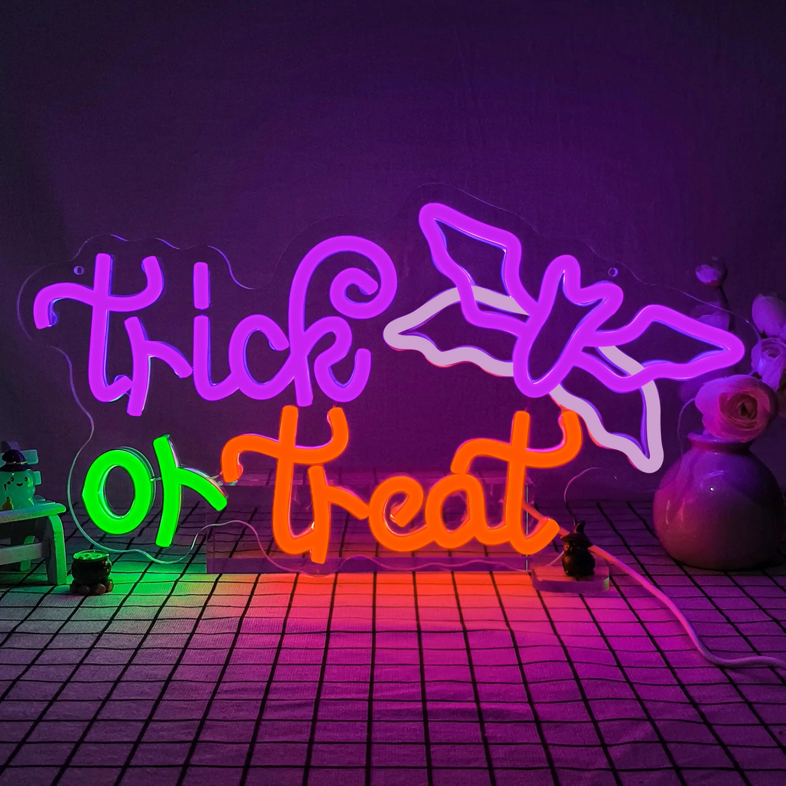 

Halloween Bat Neon Sign Flashing Dimmable Trick or Treat LED Light for Home Window Wall Party Decor Gift