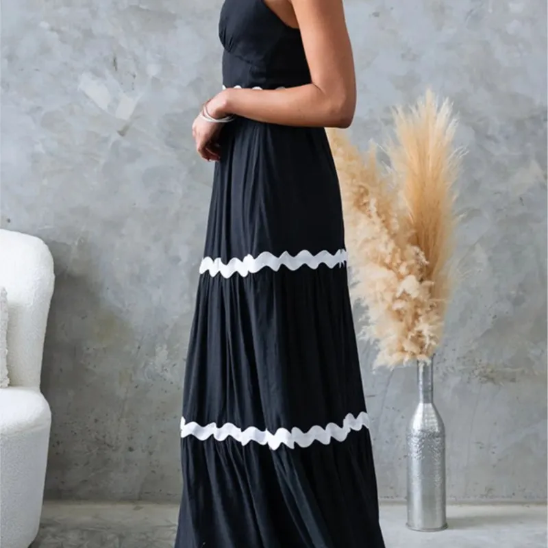 2025 ฤดูร้อนสีตัดกันชุดกระโปรงเลดี้เซ็กซี่ปิดไหล่ชุดชายหาดสบายๆแขนกุดเอวสูงชุดยาว