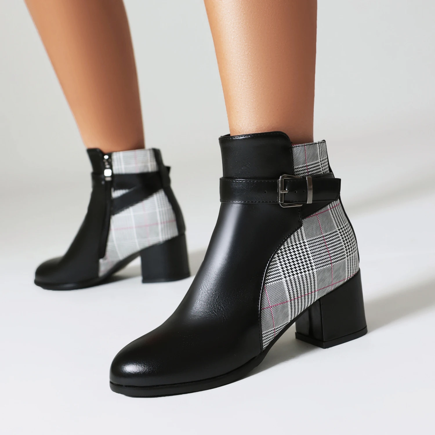 Checker Fabric Patchwork PU Ankle Cross Metal Belt Buckle Neutral Short Boots Side Zipper Thick Heel Autumn Short Boots