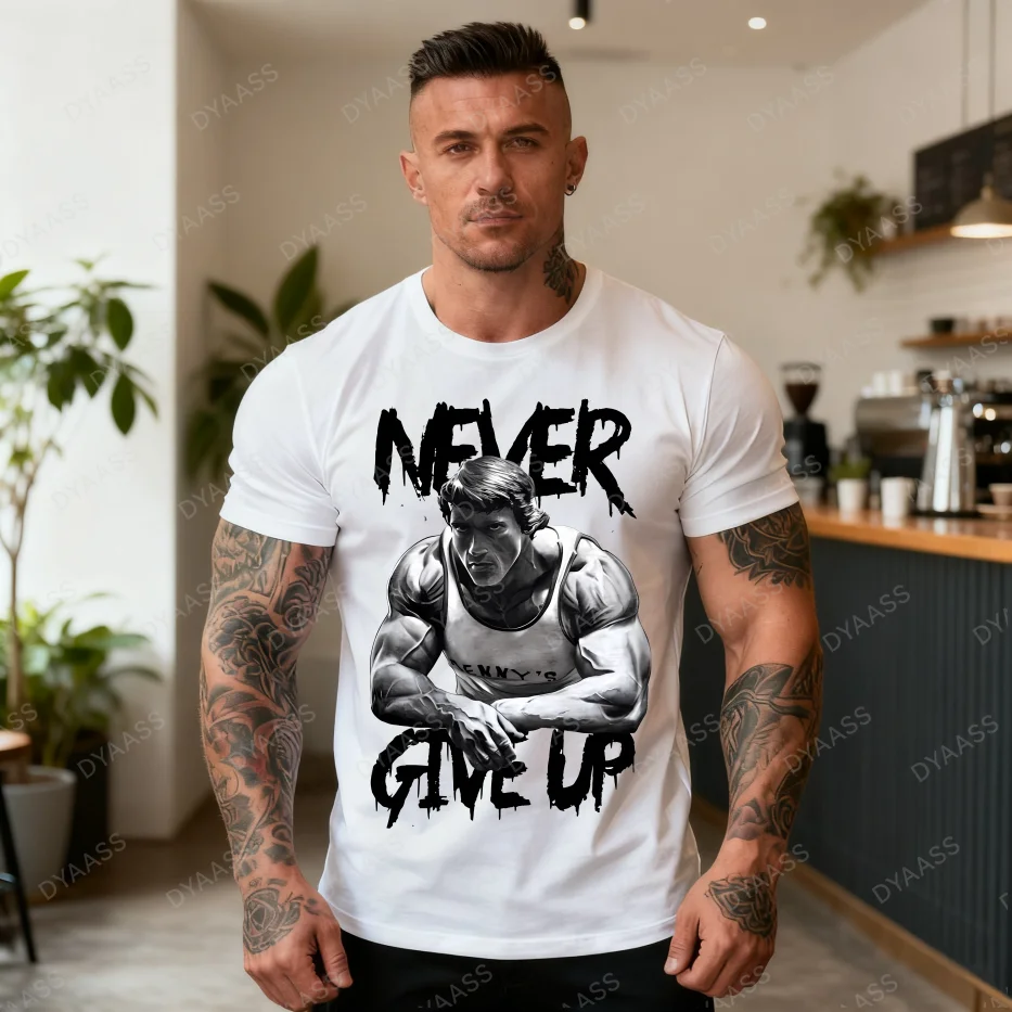 

Arnold Schwarzenegger Never Give Up on GYM Motive Pattern Top Birthday Gift Unisex Short Sleeved T-shirt