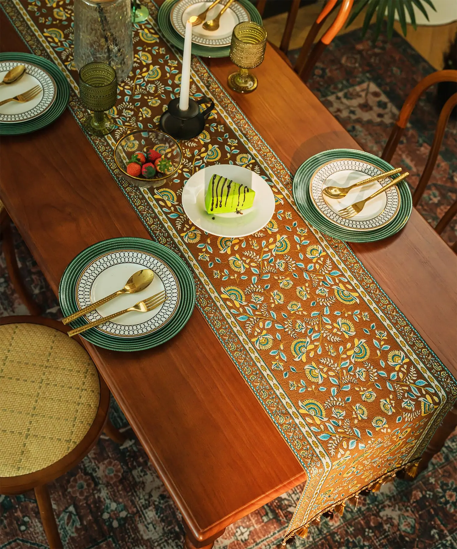 Farmhouse Table Runner, Retro-Luxury Tassels Series for Kitchen Dining Table Holiday Decoration for Kitchen,Dining,Party,Home