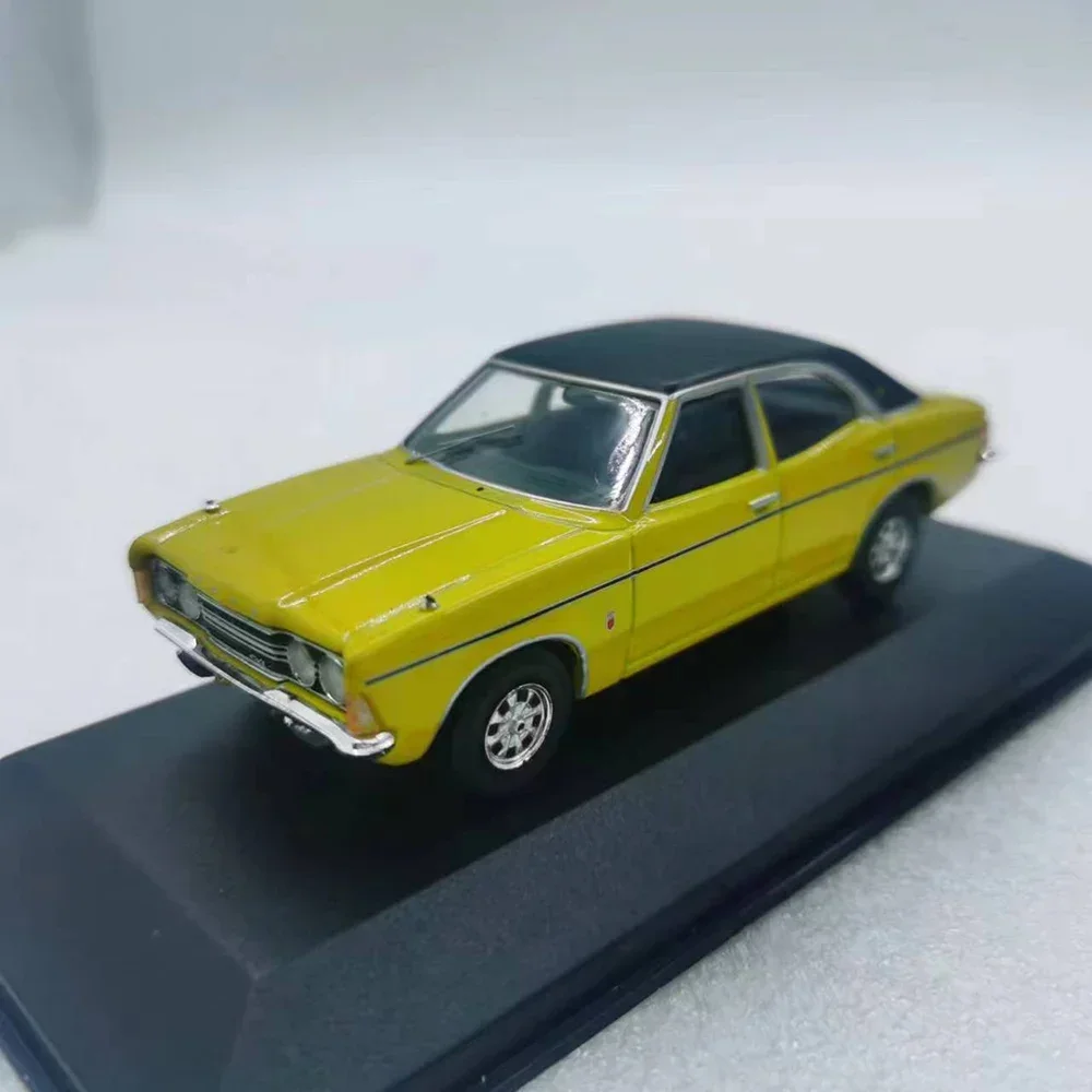 Die-cast 1:43 Scale Simulation Alloy Ford Cortina Mkiii GXL Static Car Model Adult Collection Souvenir Gift Home Decoration Toy