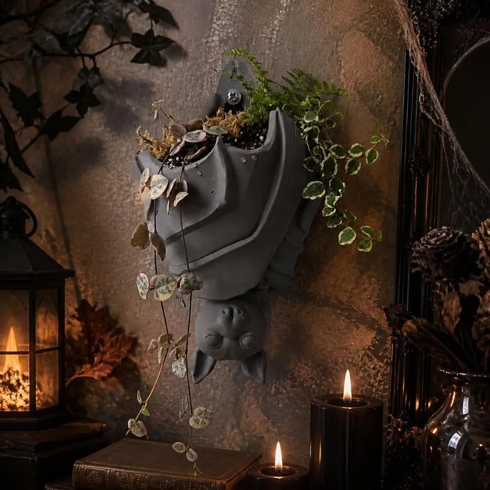 Unique 3D Printed Bat Hanging Planter Gothic Style Halloween Bat Wing Flowerpot Whimsical Funny Wall Plant Pot Living Room
