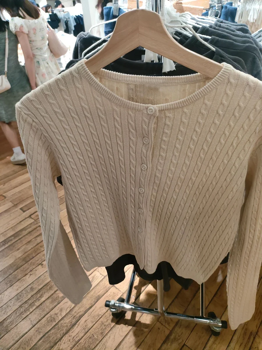 Twisted Flower Beige Sweater Cardigan Woman O-Neck Single Fashion Slim Crop Top Spring Cotton Casual Short Sweaters Coat Y2k