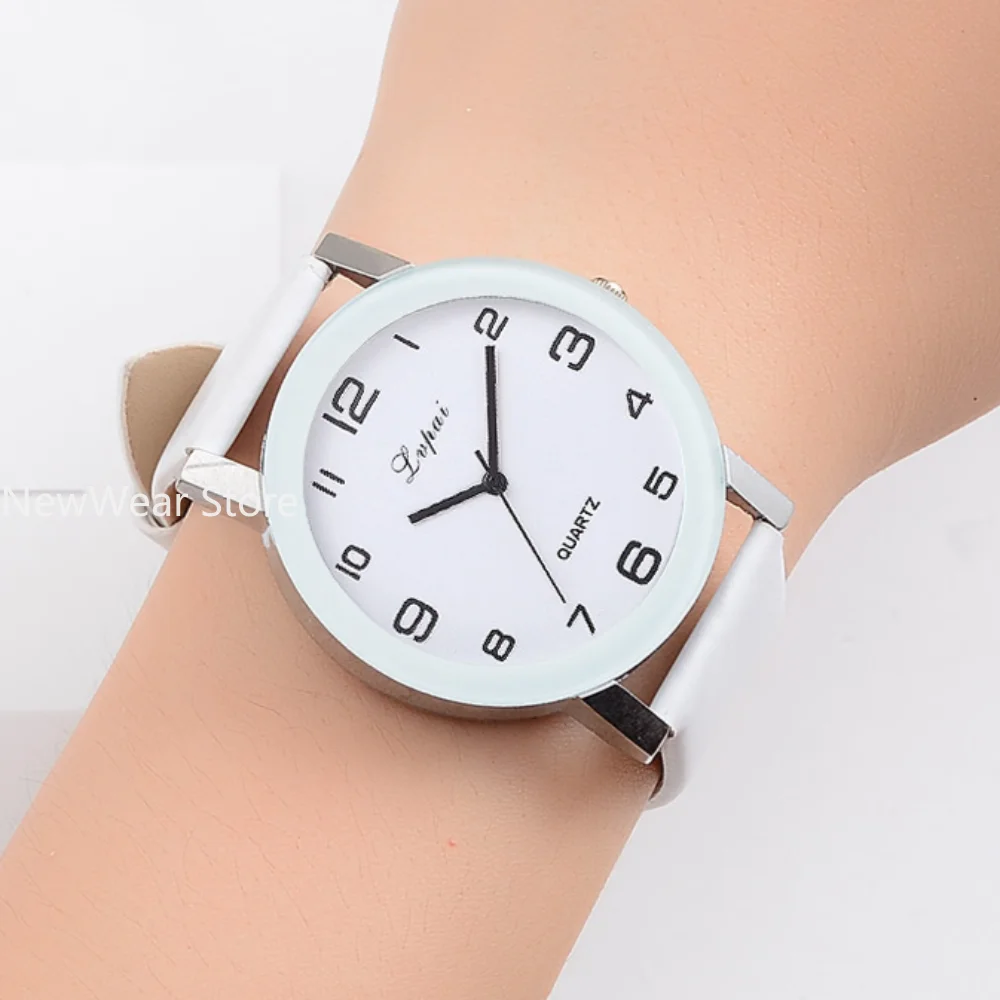 Fashion Women Watches Leisure Grey Digital Simple Women Quartz Watch Sports Leather Strap Ladies Clock Wristwatches Reloj Mujer