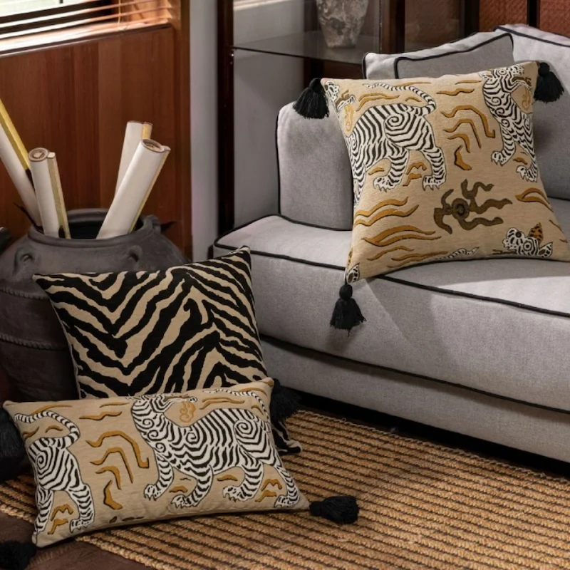 Chinese Tiger Jacaquard Pillows Retro Luxury Animal Cushion Case Modern Khaki Decorative Pillow Cover For Sofa Chair Home Decor