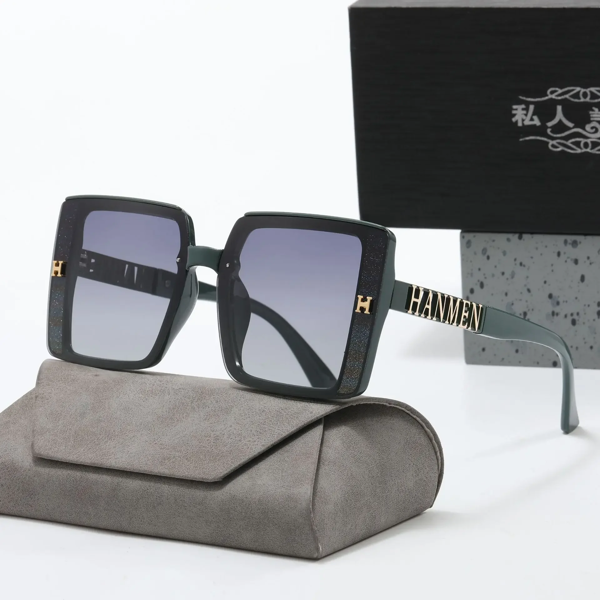 2025 Fashion Square Polarized Sunglasses Women Brand Designer Letters Sun Glasses Vintage Eyewear Ladies UV400 Oculos De Sol