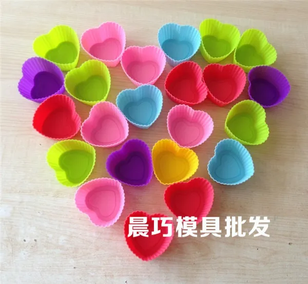 Silicone Heart-Shaped Muffin Cup, Cake Handmade Soap Mould, Tart Molds, 7cm