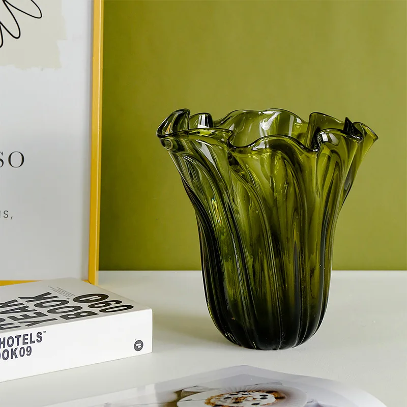 Simple cabbage shape glass emerald green large diameter vase, high-end living room water culture device, home water care ornamen