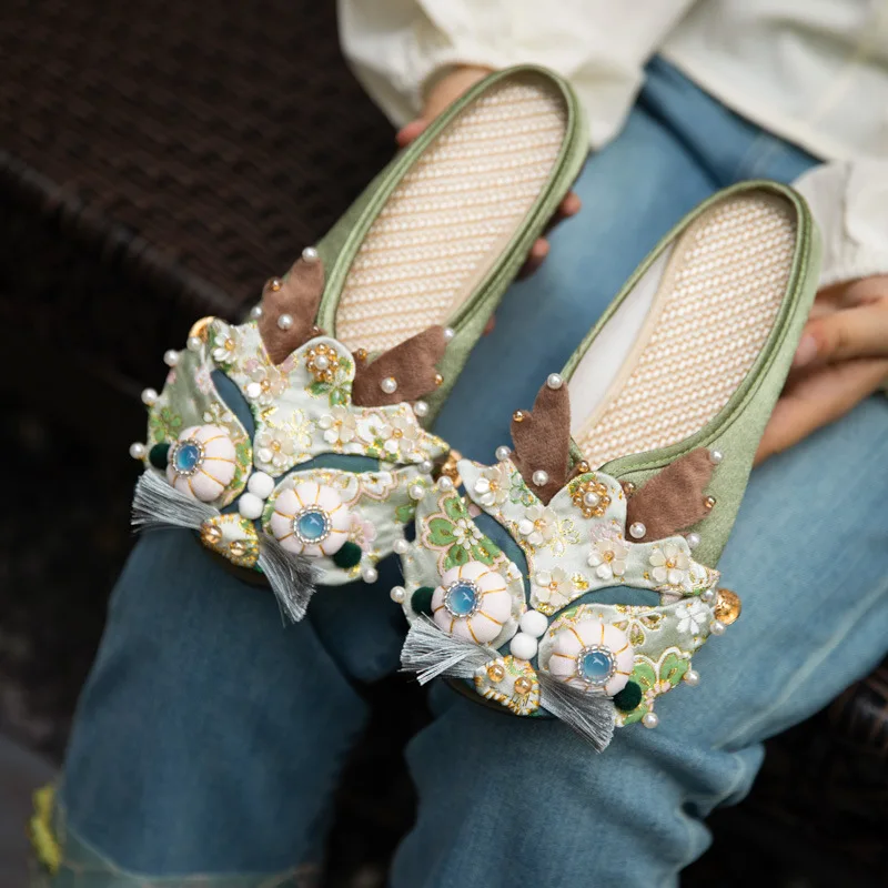 

Woman's Slippers 2025 Spring New Adult Handmade Tiger Head Shoes Retro Ethnic Style New Chinese Embroidered Slippers